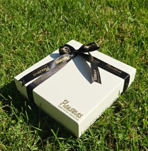 Chocolates 16 pcs box